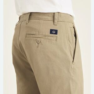 Dockers Men’s Khaki Chino pants.  EA079